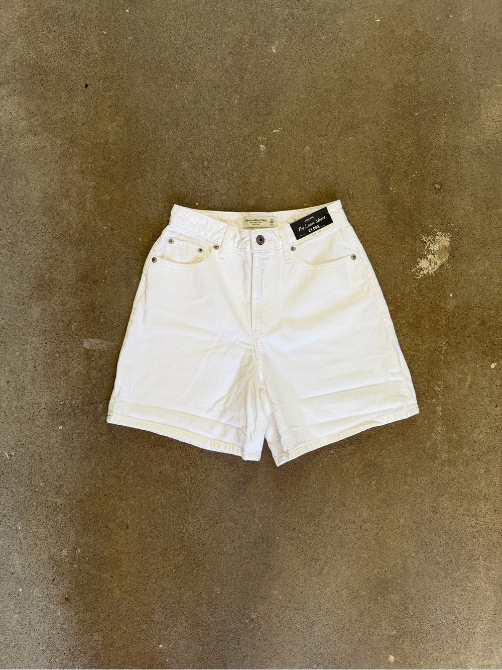 NWT Abercrombie & Fitch The Loose Short HR Curve Love in White Size 23|000 - Picture 4 of 8